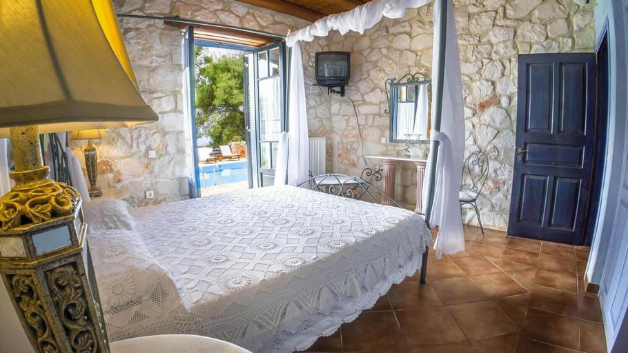 Bedroom 5, ARESTI MOUNTAIN RESORT, Ionian Islands