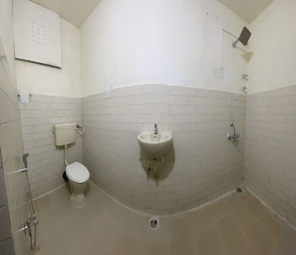 Bathroom, The Chennai Grand, Chennai