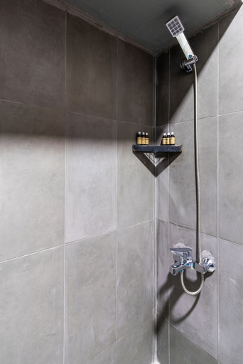 Bathroom 3, H&B apartments Atoneli, Tbilisi