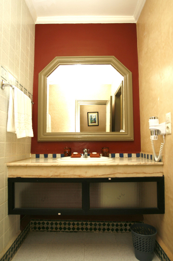 Bathroom 5, Diwane Hotel & Spa Marrakech, Marrakech
