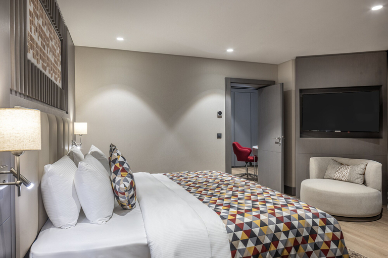 Bedroom 3, Ramada Plaza By Wyndham Batumi, Batumi