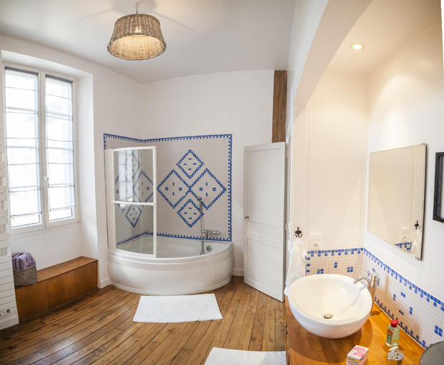 Bedroom 3, Maison des 7 lieux, Yonne