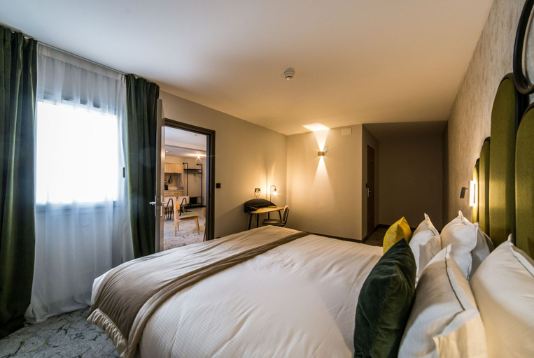Bedroom 4, Best Western Le Relais du Vigneron, Marne