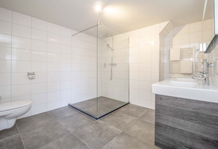 Bathroom 4, Fletcher Hotel - Restaurant Waalwijk, Waalwijk