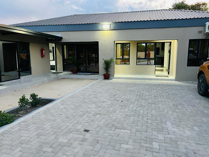 Exterior & Views 2, Boalotswe Inn, Ngamiland East