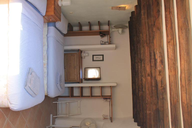 Bathroom 4, Casa Mundo - 16th century house - pool wifi washer, Granada