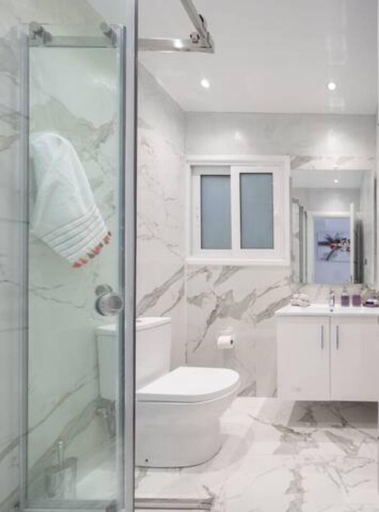 Bathroom 2, Amazing apartment in Glyfada center, Attica