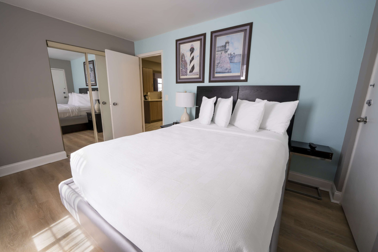 Bedroom 3, Best Western Historical Inn, Saint Johns
