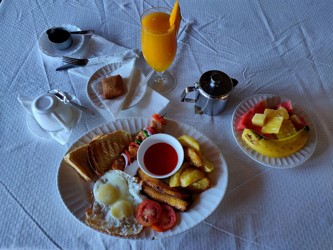 Food & Drinks, PULICKAL HEIGHTS HOTEL, Entebbe