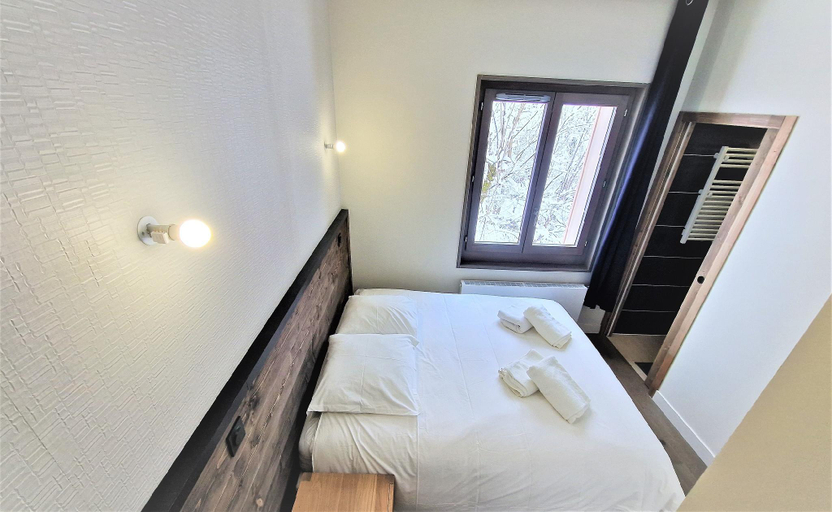 Others 5, White Pearl Vue Mont Blanc, Haute-Savoie