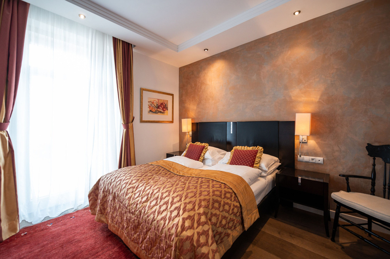 Bedroom 3, Hotel Europa Splendid, Bolzano