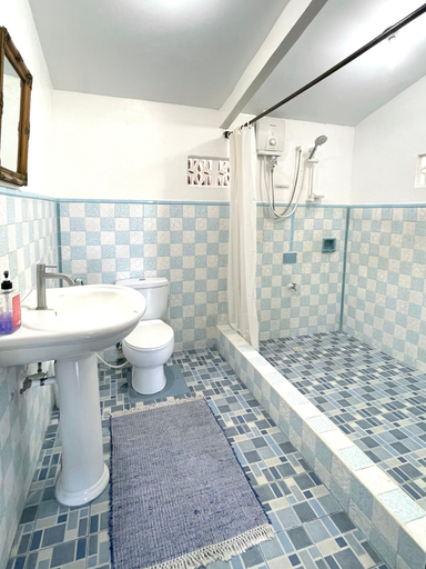Bathroom 3, Villa Angela Heritage House, Vigan City