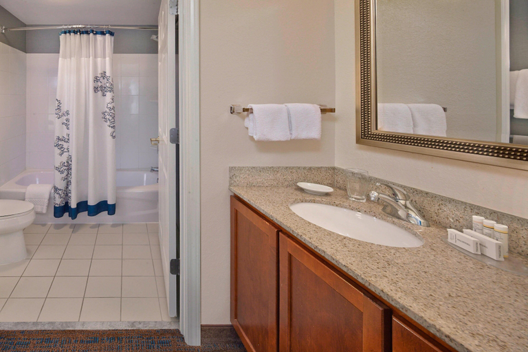 Bathroom 4, Residence Inn by Marriott Hartford Avon, Hartford