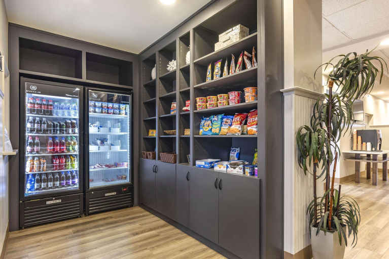 Food & Drinks 5, Comfort Suites Ocean City West, Worcester