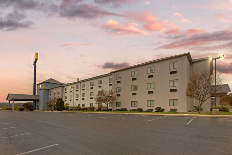Exterior & Views 2, Comfort Suites Bloomsburg, Columbia