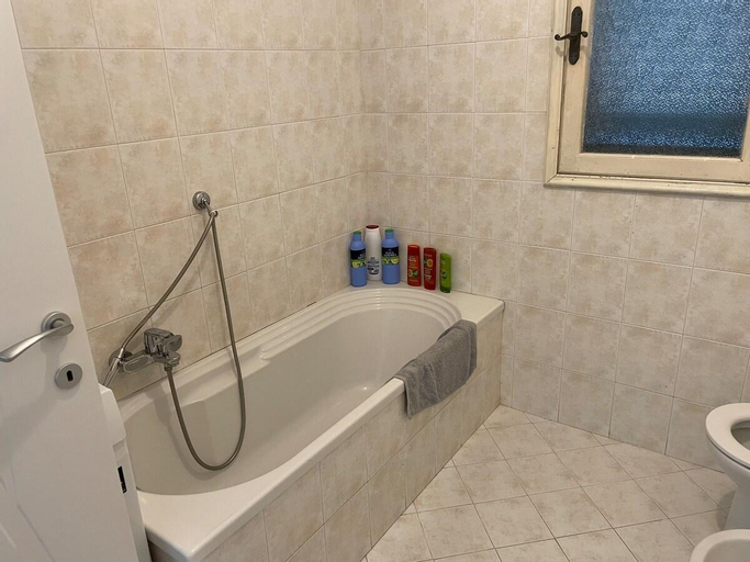 Bedroom 4, Appartamento ad Andora a soli 5' dal mare, Savona
