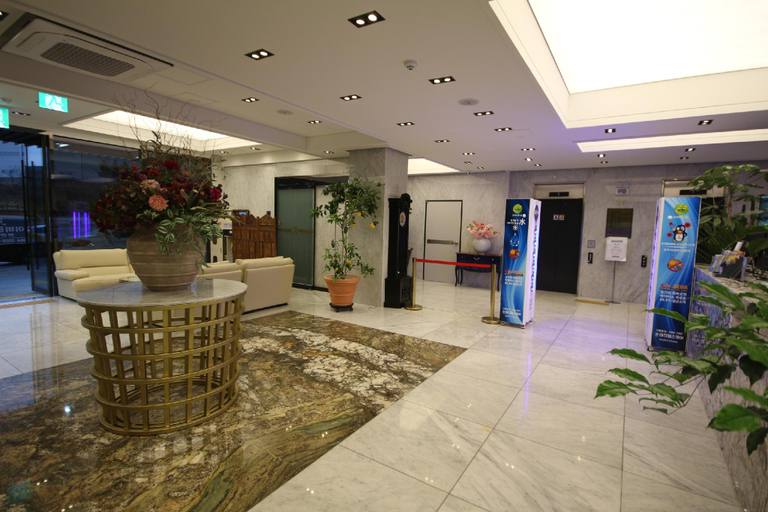 Public Area 2, JB Tourist Hotel, Dong