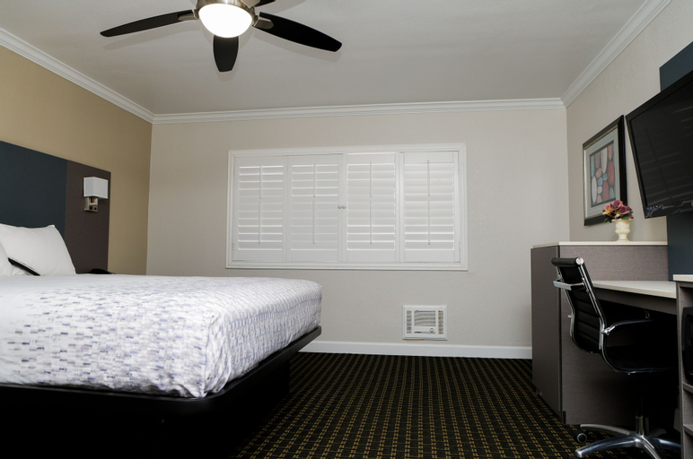 Bedroom 6