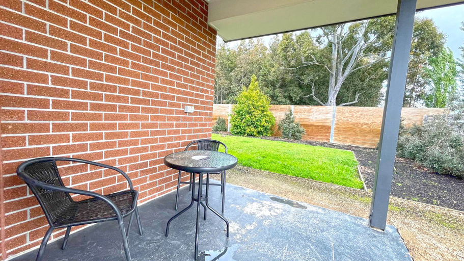 Others 5, Comfort Retreat Officer, Cardinia - Pakenham
