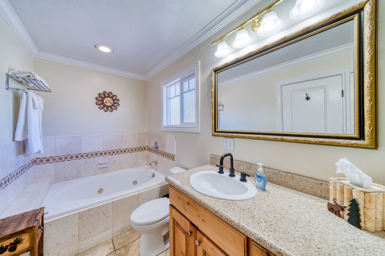 Bathroom 4