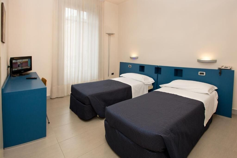 Bedroom 4, HOTEL KURSAAL, Parma