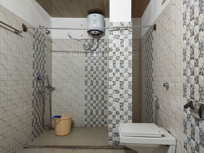 Bathroom 3, Palm Resorts, Tinsukia