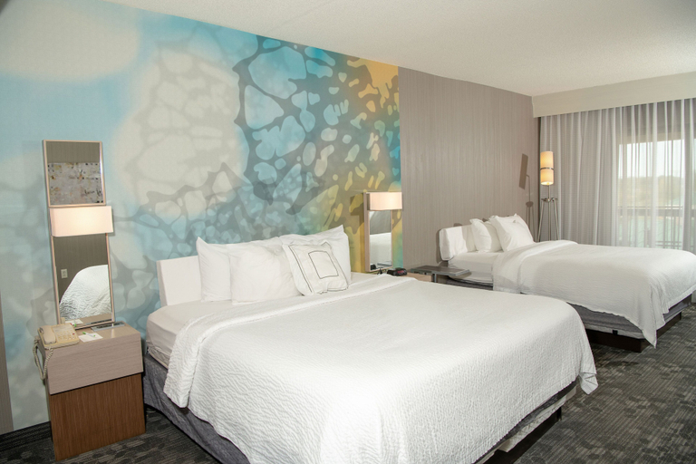 Bedroom 2, Courtyard by Marriott Erie, Erie