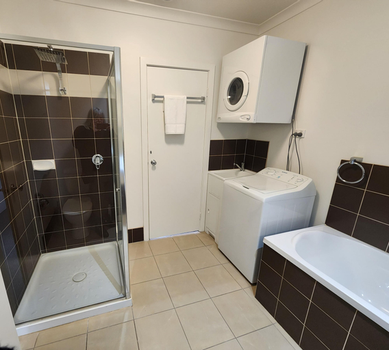 Bathroom 13