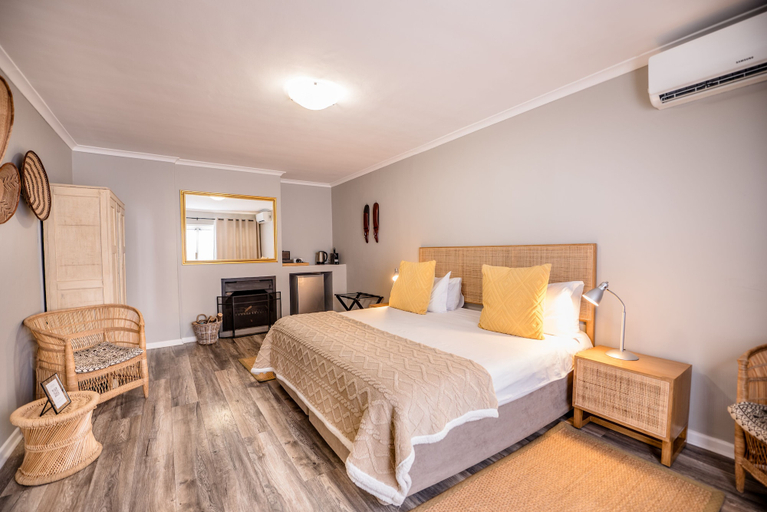 Bedroom 3, Corner House Residence, Cape Winelands