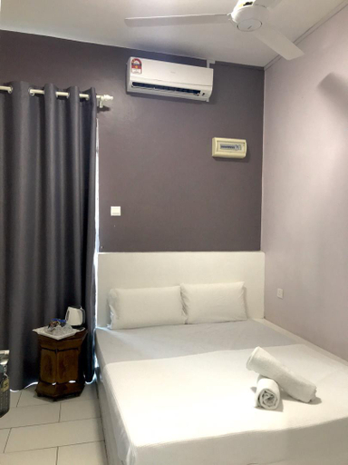 Bedroom 2, Aqil Beach Inn, Marang