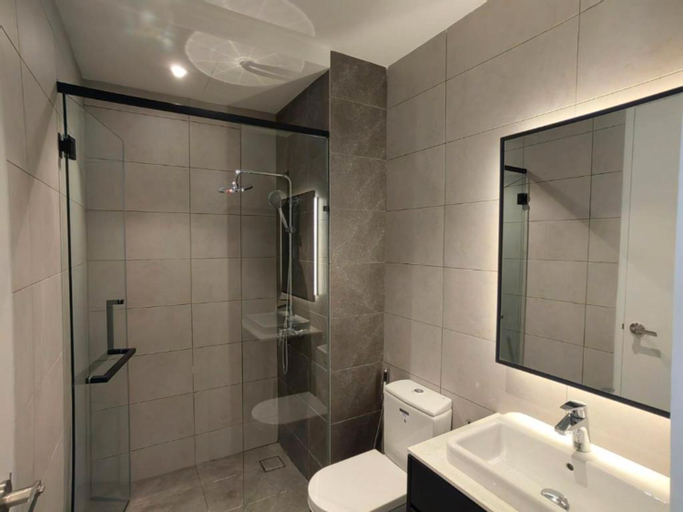 Bathroom 15