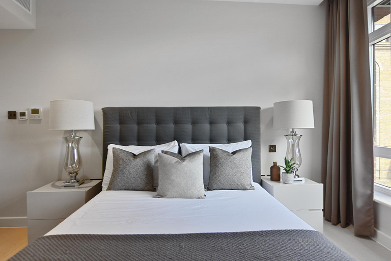 Bedroom 2, VAUXHALL BRIDGE ROAD by Q Apartments, London