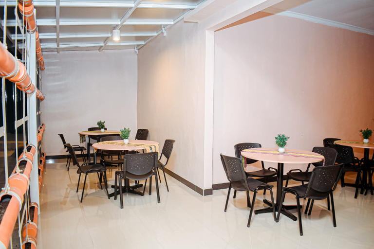 Food & Drinks 4, Puri 88 Star Kupang, Kupang