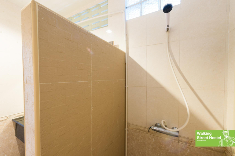 Bathroom 4, walking street hostel by new wave, Muang Satun