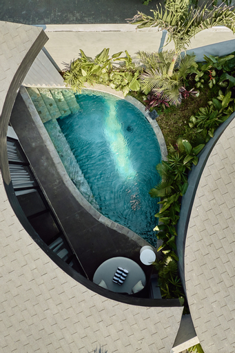 Swimming Pool 19