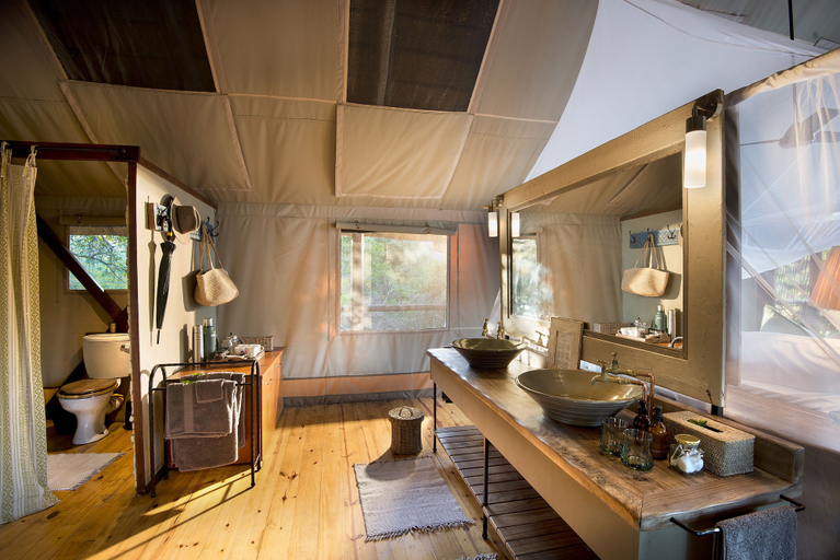 Bathroom, Pafuri Camp by RETURN Africa, Vhembe