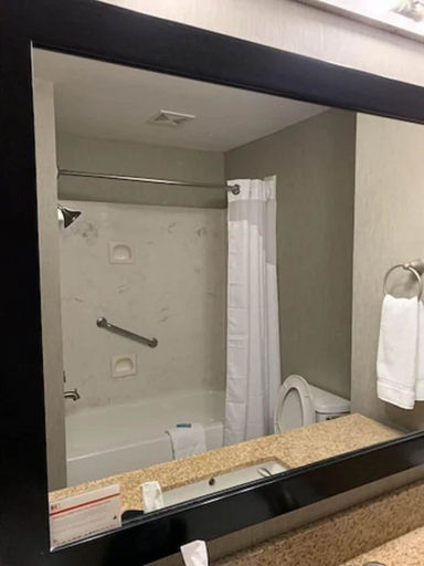 Bathroom 4, Holiday Inn Express & Suites KERRVILLE by IHG, Kerr