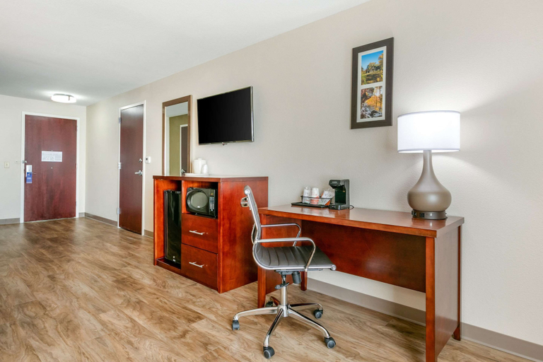 Others 5, Comfort Inn & Suites Van Buren - Fort Smith, Crawford