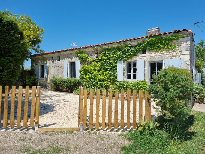 Fleurs de vigne, gîte charentais au grand coeur, Charente