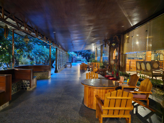 Public Area 3, Kunkhet Valley Resort, Nainital