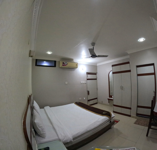 Bedroom 2, Hotel Corporate Inn, Patna