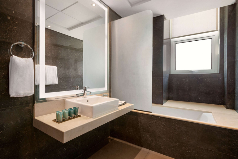 Bathroom 12
