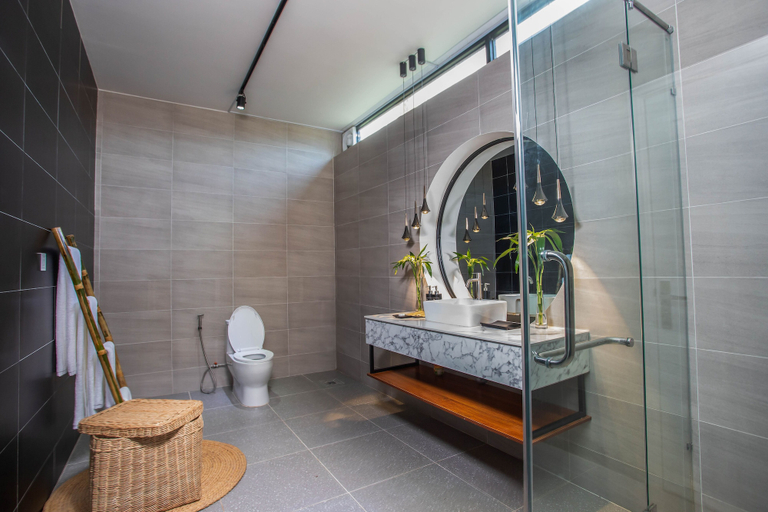 Bathroom 4, Wonderland Suites and Resort, Prey Nob