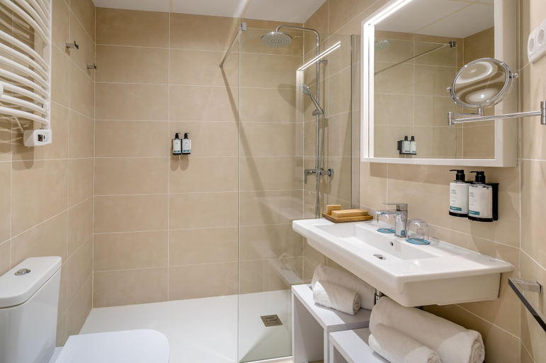 Bathroom 5, Occidental Mar Menor, Murcia