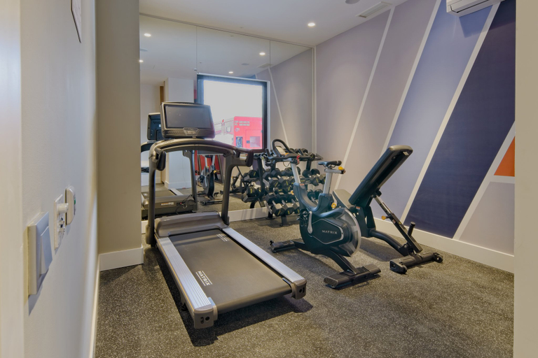 Others 3, Holiday Inn Express MADRID - AIRPORT by IHG, Madrid