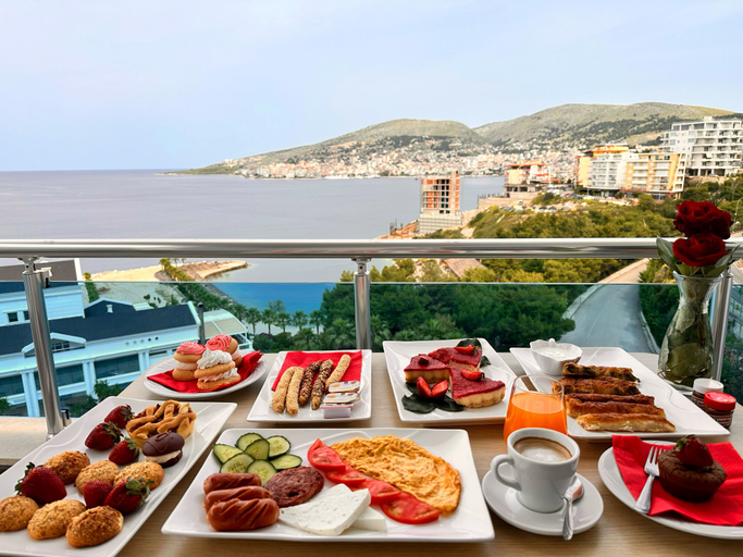 Food & Drinks 5, Bella Vista Hotel, Sarandës