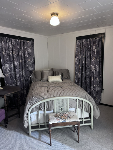 Others 3, Butte Valley Bed and Breakfast, Siskiyou
