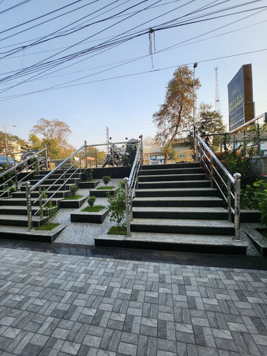 Exterior & Views 2, Hotel Priyanka International, Barddhaman