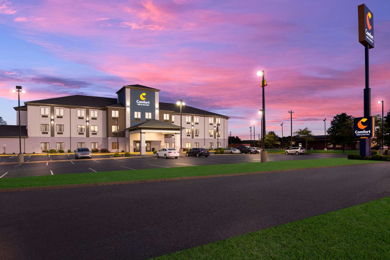 Exterior & Views 2, Comfort Inn & Suites Cave City, Barren