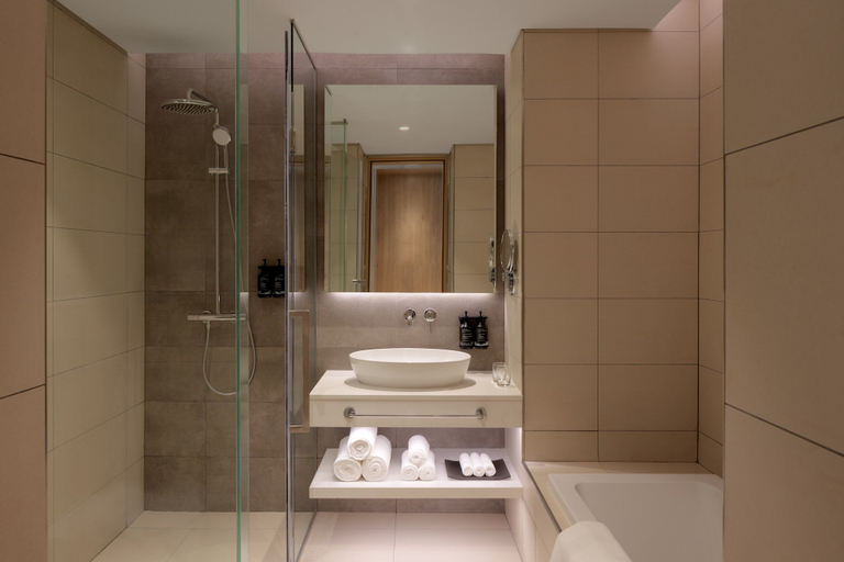 Bathroom 5, Holiday Inn DUBAI BUSINESS BAY, Dubai